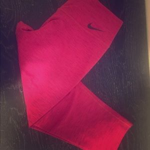 Nike workout capris